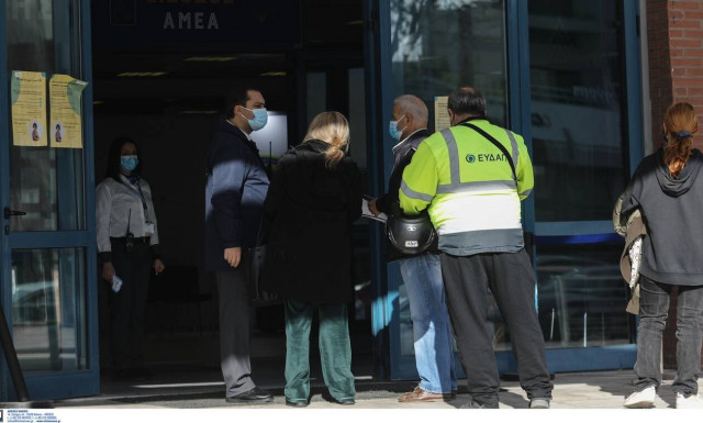 Πιστοποιητικά εμβολιασμού με ημερομηνία λήξης για τους άνω των 60 – Το χρονοδιάγραμμα