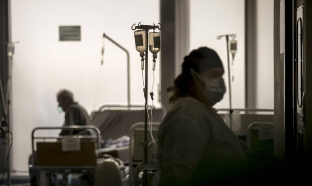 Κορονοϊός - Μελέτη: Τουλάχιστον 100 εκατομμύρια άνθρωποι μπορεί να έχουν ή να είχαν μακρά Covid-19