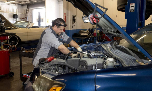 Όλα τα λάθη που κάνεις με το αμάξι σου και το πηγαίνεις συνέχεια συνεργείο