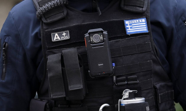 Στόχος διαρρηκτών αστυνομικός στο Περιστέρι – Του πήραν το πιστόλι