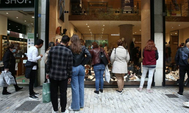 Νέα μέτρα - Ωράριο καταστημάτων: Τι ώρα θα ανοίγουν και θα κλείνουν τα μαγαζιά