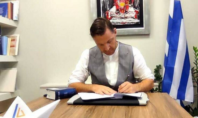 Ο δήμαρχος Τήνου διέγραψε τον Γιώργο Σανταμούρη μετά την άθλιες δηλώσεις για τα ΑμΕΑ