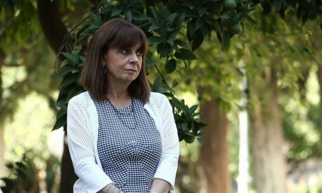 Σακελλαροπούλου: Με αισθήματα ευγνωμοσύνης γιορτάζουμε την ημέρα των Ενόπλων Δυνάμεων