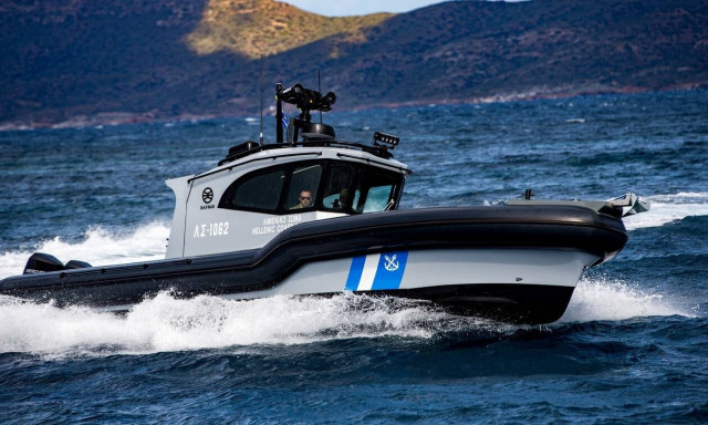 Κρήτη: Θρίλερ με ιστιοφόρο γεμάτο μετανάστες ανοιχτά της Παλαιόχωρας - Ένας είναι νεκρός