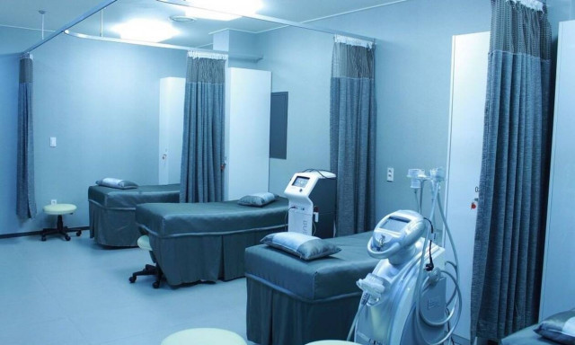 Ινδία: Απίστευτο και όμως αληθινό - «Νεκρός» άνδρας... αναστήθηκε στο νεκροτομείο! (pics)