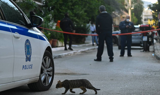 Μενίδι: Χειροπέδες σε ανήλικο που επιτέθηκε σε γυναίκα