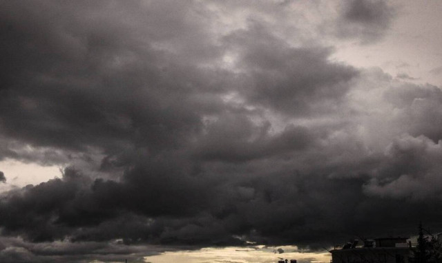 Καιρός meteo: Βροχές σε αρκετές περιοχές την Πέμπτη (25/11) - Περαιτέρω πτώση της θερμοκρασίας