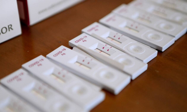 Έβρος: Φαρμακοποιός, αστυνομικός και στρατιωτικός σε κύκλωμα με πλαστά πιστοποιητικά για Covid-19