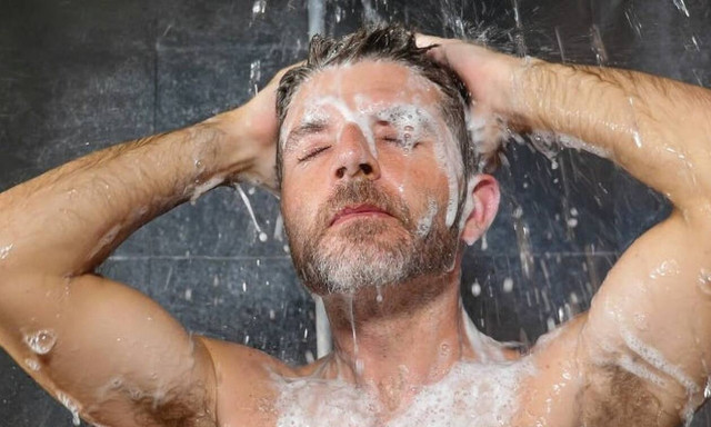 Είναι καλύτερο το πρωινό ντους από το βραδινό;