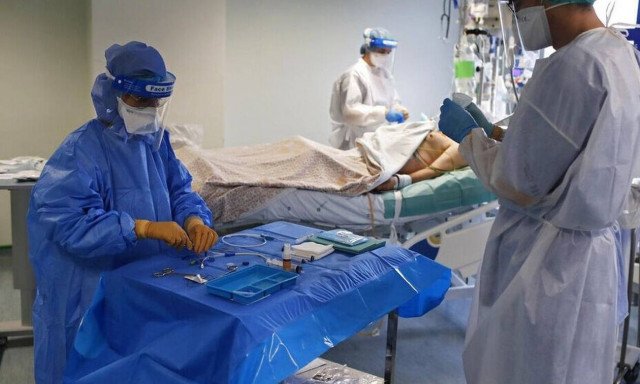 Μονοκλωνικά Αντισώματα: Διαθέσιμα σε 10 νοσοκομεία - Πότε και σε ποιους θα χορηγούνται