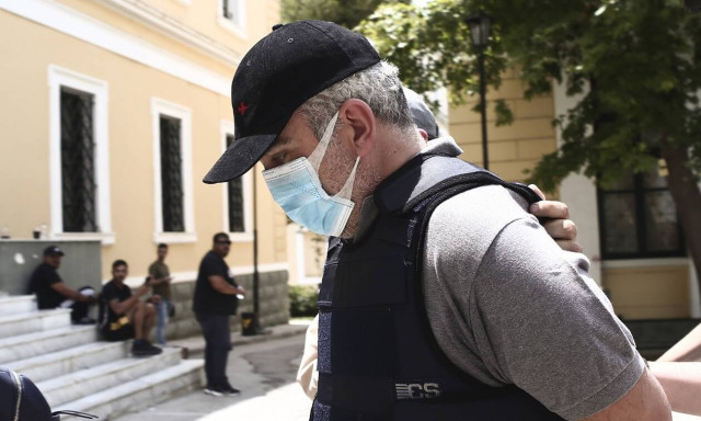 Δίκη ψευτογιατρού: Ξέσπασε σε λυγμούς ο πρώτος μάρτυρας περιγράφοντας πώς πέθανε ο πατέρας του