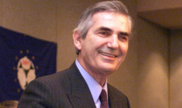 Πέθανε ο καρδιολόγος Παύλος Τούτουζας