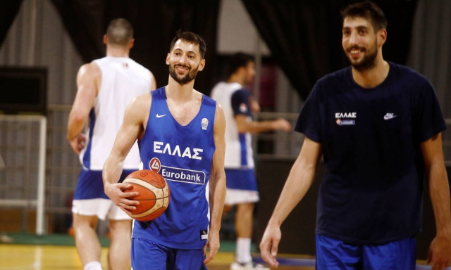 Εθνική ομάδα: «Με το μαχαίρι στα δόντια» για την πρώτη νίκη! (photos)