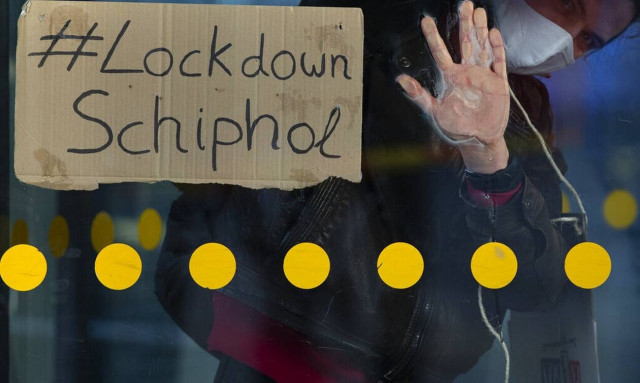 Συναγερμός στην Ευρώπη: 61 επιβάτες πτήσης ελέγχονται για τη μετάλλαξη «Όμικρον» στην Ολλανδία