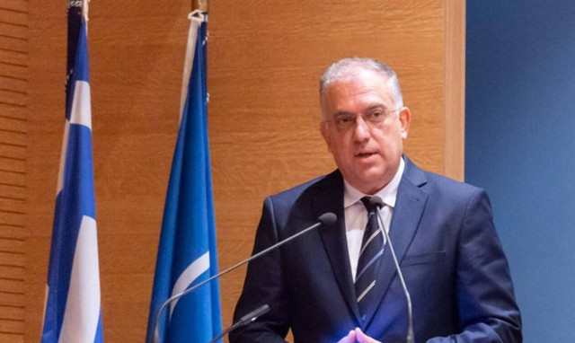 Θεοδωρικάκος: Αυστηρό μήνυμα για μάσκες στα γήπεδα – Κρίμα να μην μπορούμε να δούμε τις ομάδες μας