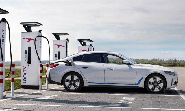 Ποιες χώρες της ΕΕ δεν προσφέρουν κίνητρα για αγορά EV - Τι ισχύει στην Ελλάδα;