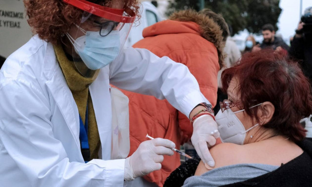 Χαμός στο Twitter με το πρόστιμο των 100 ευρώ