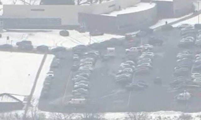 ΗΠΑ: Τρεις νεκροί από πυροβολισμούς σε σχολείο στο Μίτσιγκαν (vid)