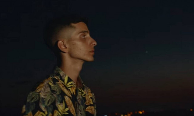 Το νέο τραγούδι του Ανδρέα Σμιθ: Να τα λέμε πιο συχνά