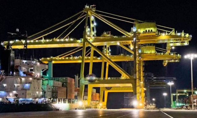 Νέα 48ωρη απεργία από σήμερα στον Εμπορικό Λιμένα Πειραιά