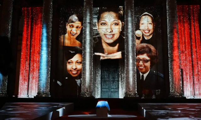 Η τελετή στη μνήμη της Ζοζεφίν Μπέικερ στο Πάνθεον