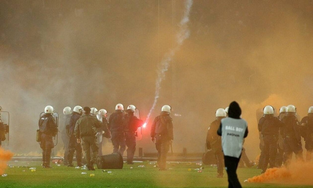 ΠΑΟΚ – Άρης: Ελεύθεροι οι τέσσερις συλληφθέντες – Αναβλήθηκε η δίκη λόγω... διερμηνέα