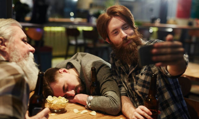 Τα λάθη που κάνουν οι άντρες και απωθούν τις γυναίκες