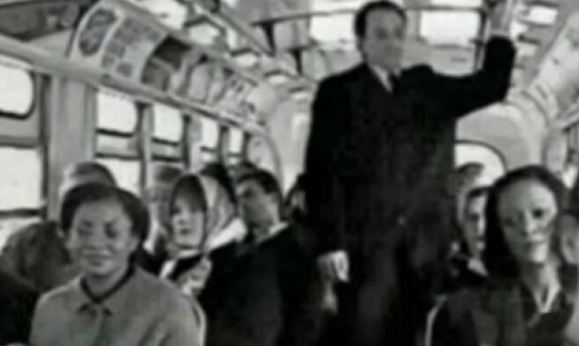 Ρόζα Παρκς: H αφροαμερικανή που αρνήθηκε να σηκωθεί από τη θέση της στο λεωφορείο στις ΗΠΑ