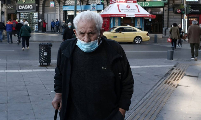 Μετάλλαξη «Όμικρον»: Τα τελευταία δεδομένα - Πότε πρέπει να μας ανησυχεί