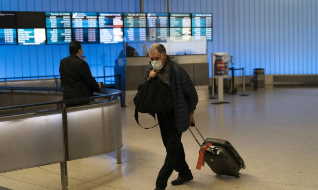 Μπάιντεν ταξίδια μέτρα όμικρον