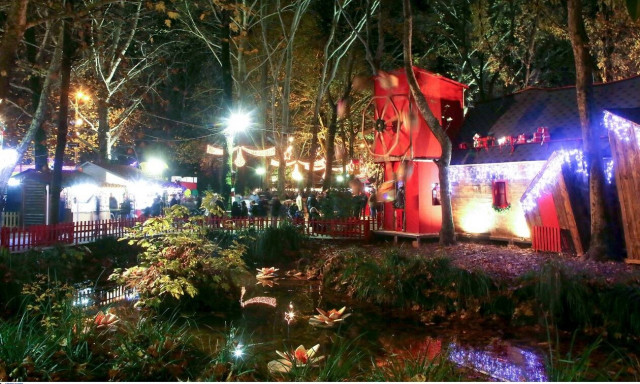 Νέα μέτρα - Θεματικά πάρκα: Πώς θα μπαίνουν οι επισκέπτες τα Χριστούγεννα