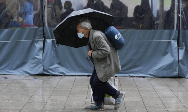 Μετάλλαξη Όμικρον: Τριπλάσιος ο κίνδυνος επαναλοίμωξης - Τι ισχύει με τη φυσική ανοσία