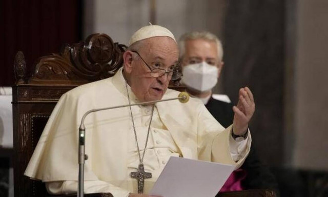 Πάπας προς μετανάστες Κύπρου: Ο Θεός μιλάει μέσα από τα όνειρά σας (vid)