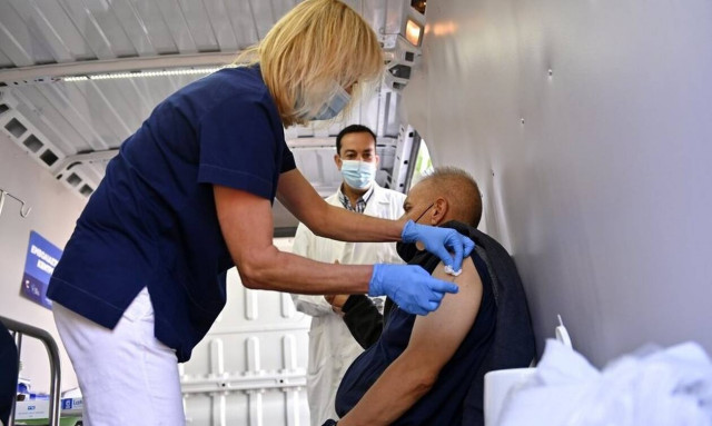 Γκάγκα για πιστοποιητικό εμβολιασμού: Μέχρι τη Δευτέρα η πλατφόρμα για εμβολιασμούς σε τρίτες χώρες