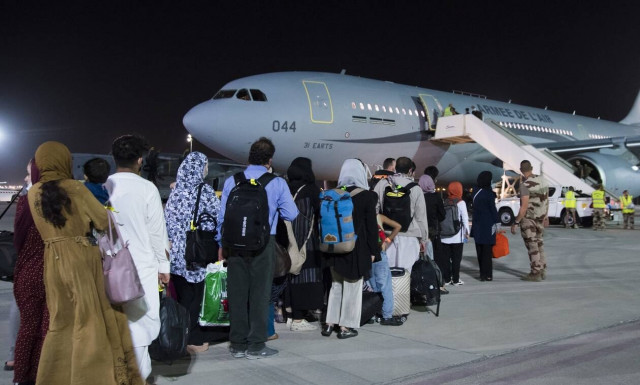 Η Γαλλία απομάκρυνε περισσότερους από 300 ανθρώπους από το Αφγανιστάν