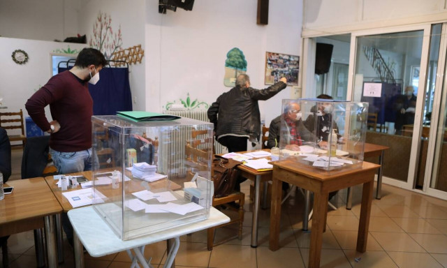 Εκλογές ΚΙΝΑΛ: Οι πρώτες εκτιμήσεις για τα αποτελέσματα