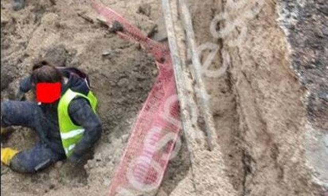 Παραλίγο τραγωδία στη Χίο: Γυναίκα καταπλακώθηκε από χώματα – Πώς την ξέθαψαν ζωντανή