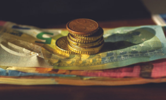 Ανάλυση: Από τον κατώτατο στον βιώσιμο μισθό