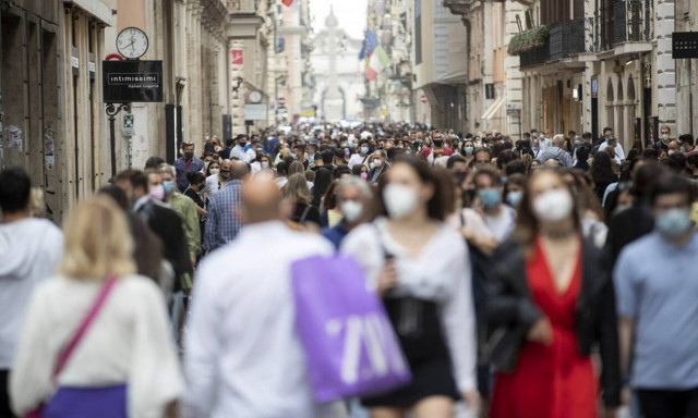 Ιταλία - κορονοϊός: Μείωση θανάτων και εισαγωγών στα νοσοκομεία σε σχέση με πριν από ένα χρόνο