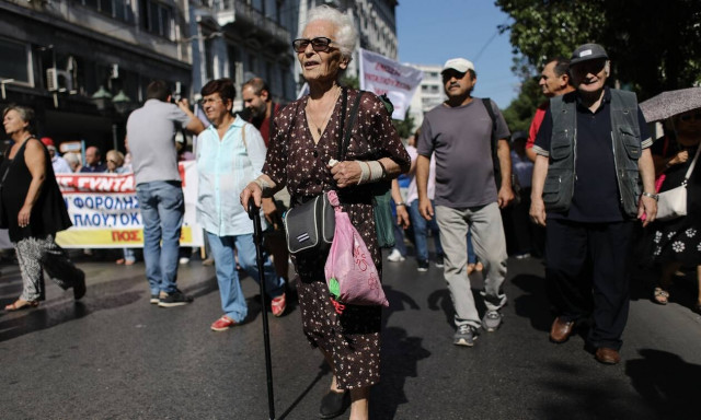 Συντάξεις: Αυτές είναι οι οριστικές ημερομηνίες για τις πληρωμές Ιανουαρίου