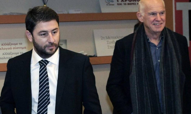 Εκλογές ΚΙΝΑΛ: Τα προφίλ των δυο υποψηφίων - Νίκος Ανδρουλάκης vs Γιώργου Παπανδρέου