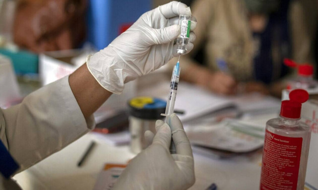 ΠΟΥ: Σιγουριά ότι τα εμβόλια προστατεύουν από την παραλλαγή Όμικρον από τη σοβαρή μορφή της Covid-19