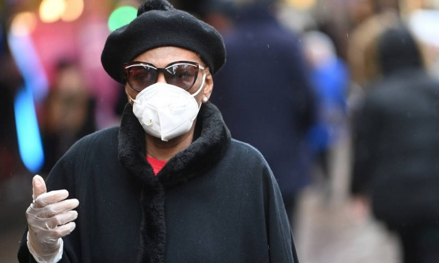 Μετάλλαξη Όμικρον: Αρχίζει η πανδημία από την αρχή; Τι απαντούν οι επιστήμονες