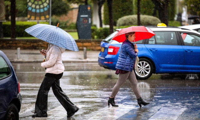Κακοκαιρία: Πού και πότε θα χτυπήσει σήμερα – Το Σάββατο έρχονται τα χειρότερα
