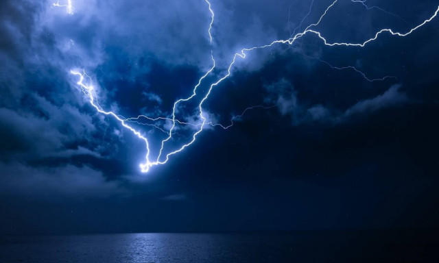 Κακοκαιρία: Πού θα χτυπήσουν τα φαινόμενα τις επόμενες ώρες - Οδηγίες από την Πολιτική Προστασία