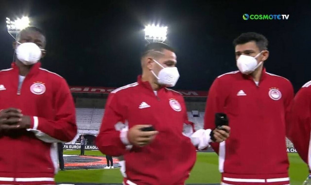 Europa League: Με μάσκες η είσοδος των παικτών στο Αντβέρπ – Ολυμπιακός (video)