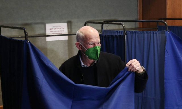 Την ενότητα του ΚΙΝΑΛ «τορπιλίζει» ο Παπανδρέου