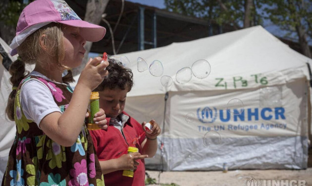 Πρόσφυγες στην Ελλάδα: Σε παρατεταμένη αναμονή ώσπου να ξαναμπεί η ζωή τους σε «κανονικότητα»