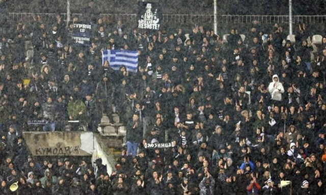 Συγκλονιστική στιγμή: Ο κόσμος φώναζε «Κύπρος ελληνική» στο Παρτιζάν – Ανόρθωση (vid)