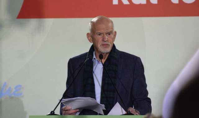 Παίζει με τις λέξεις μετά την κατακραυγή ο Παπανδρέου: Τώρα λέει «έκανα προειδοποίηση»